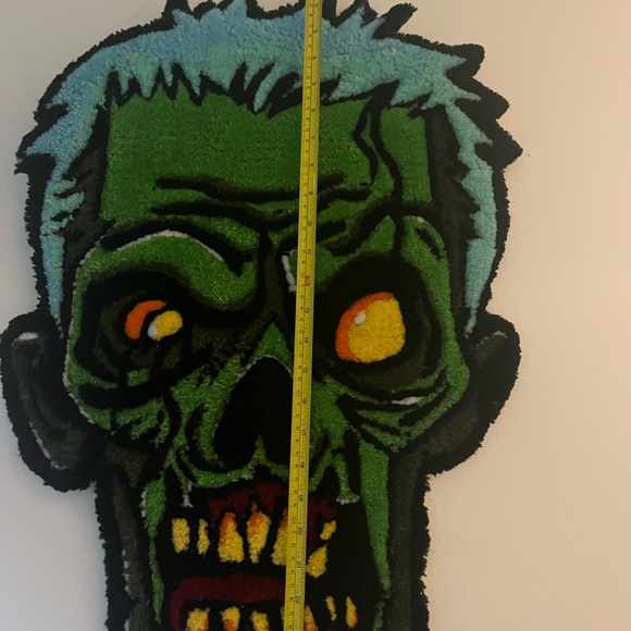 Handmade Zombie Face Wall Rug - Picture 6 of 16